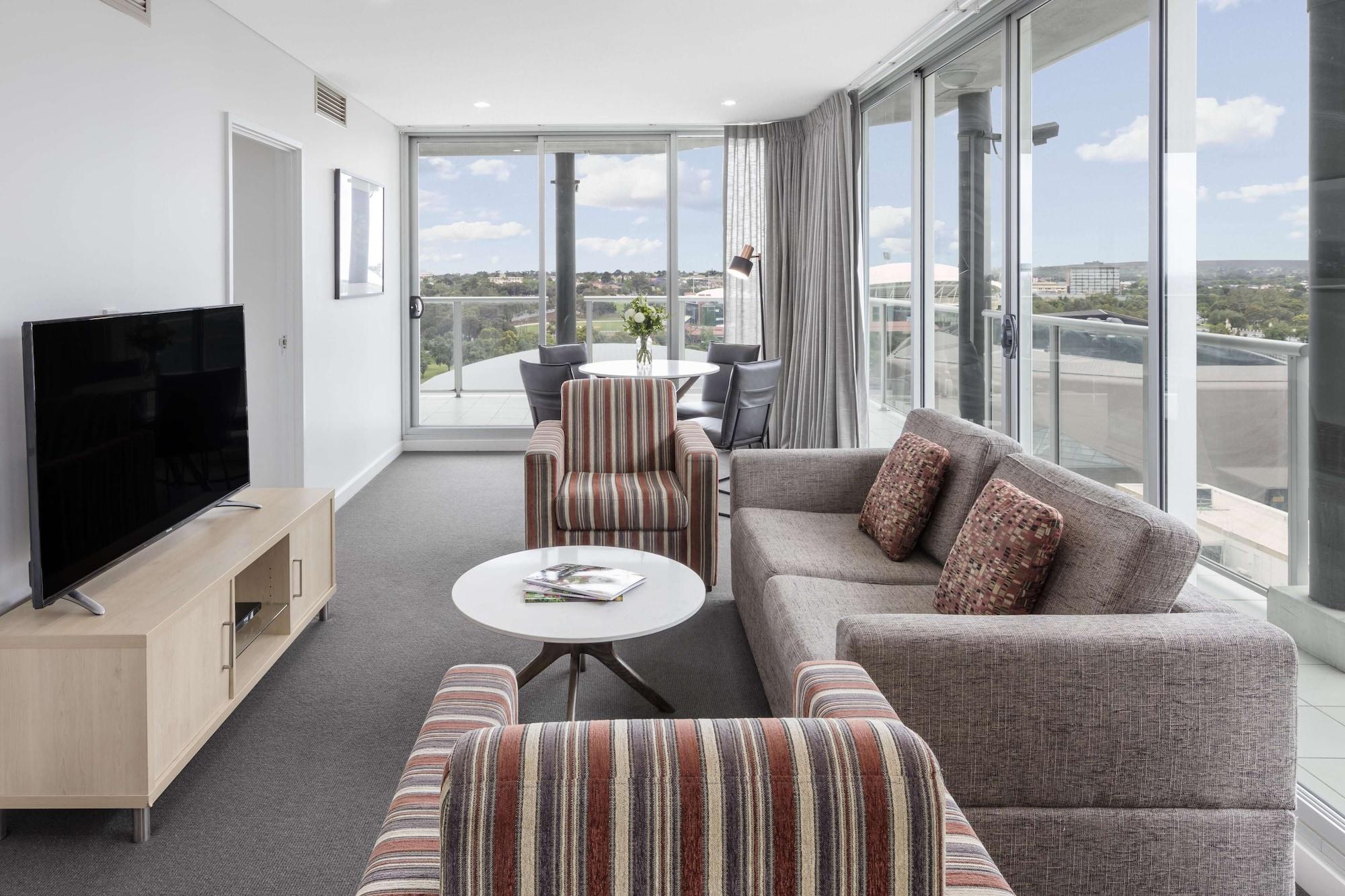 Oaks Adelaide Embassy Suites 外观 照片