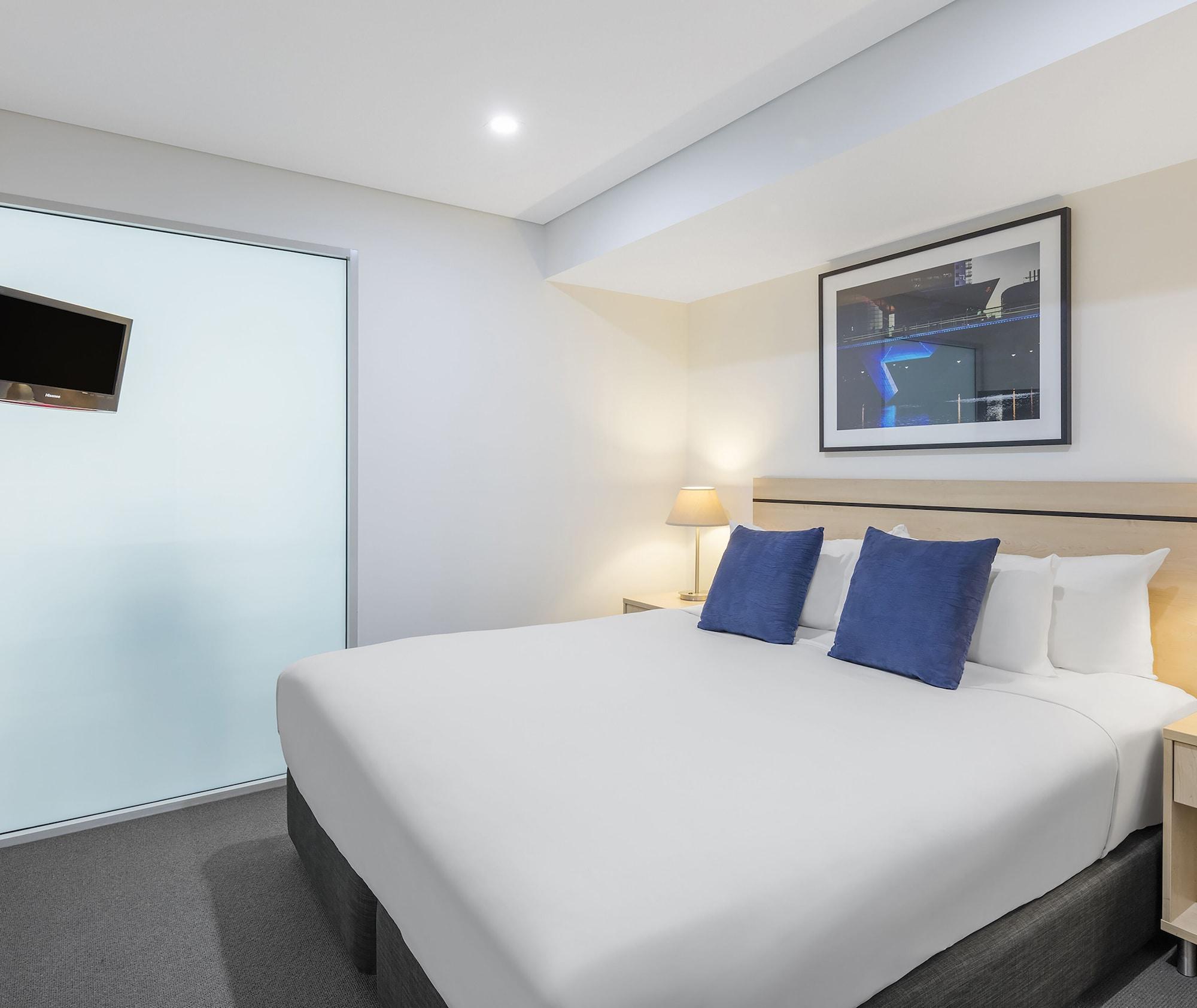 Oaks Adelaide Embassy Suites 外观 照片