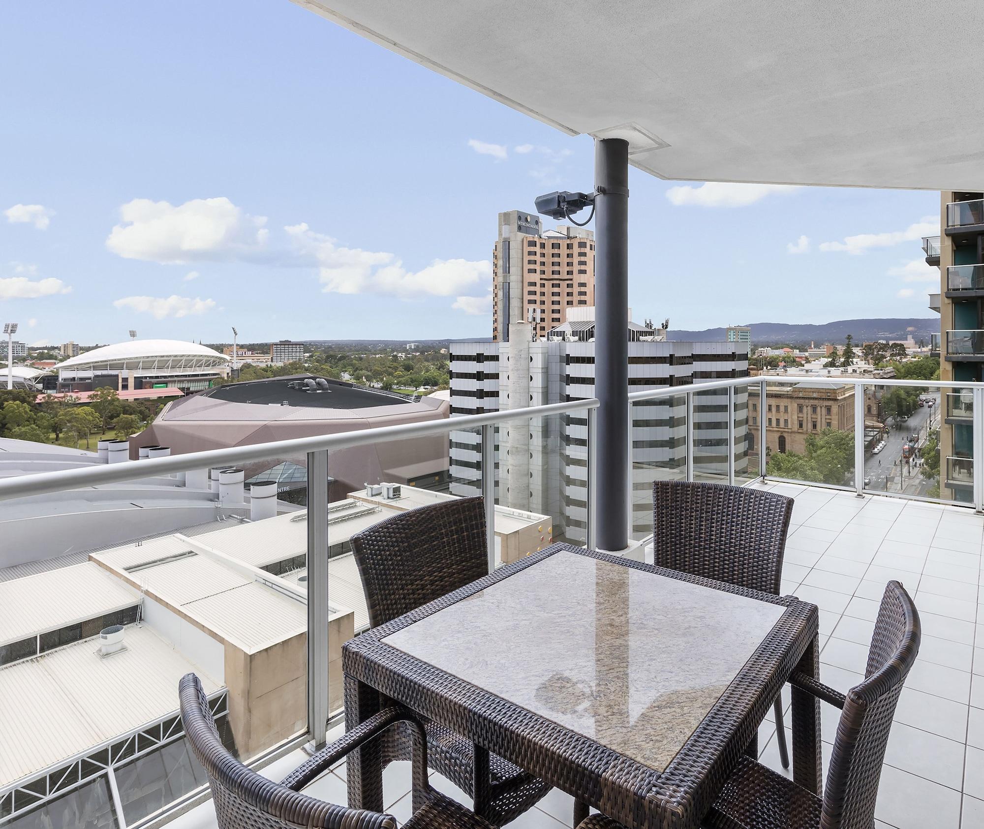 Oaks Adelaide Embassy Suites 外观 照片