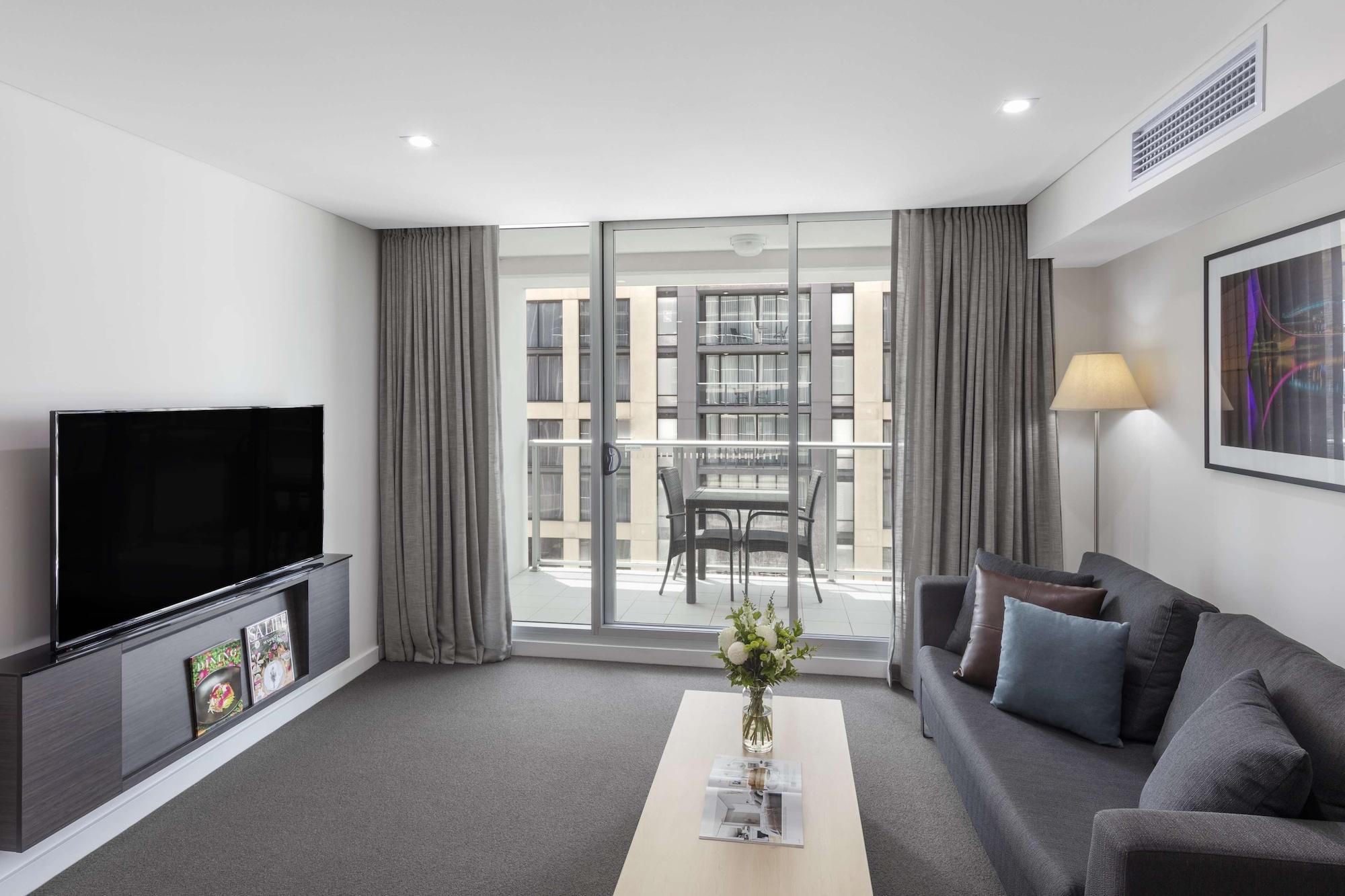 Oaks Adelaide Embassy Suites 外观 照片