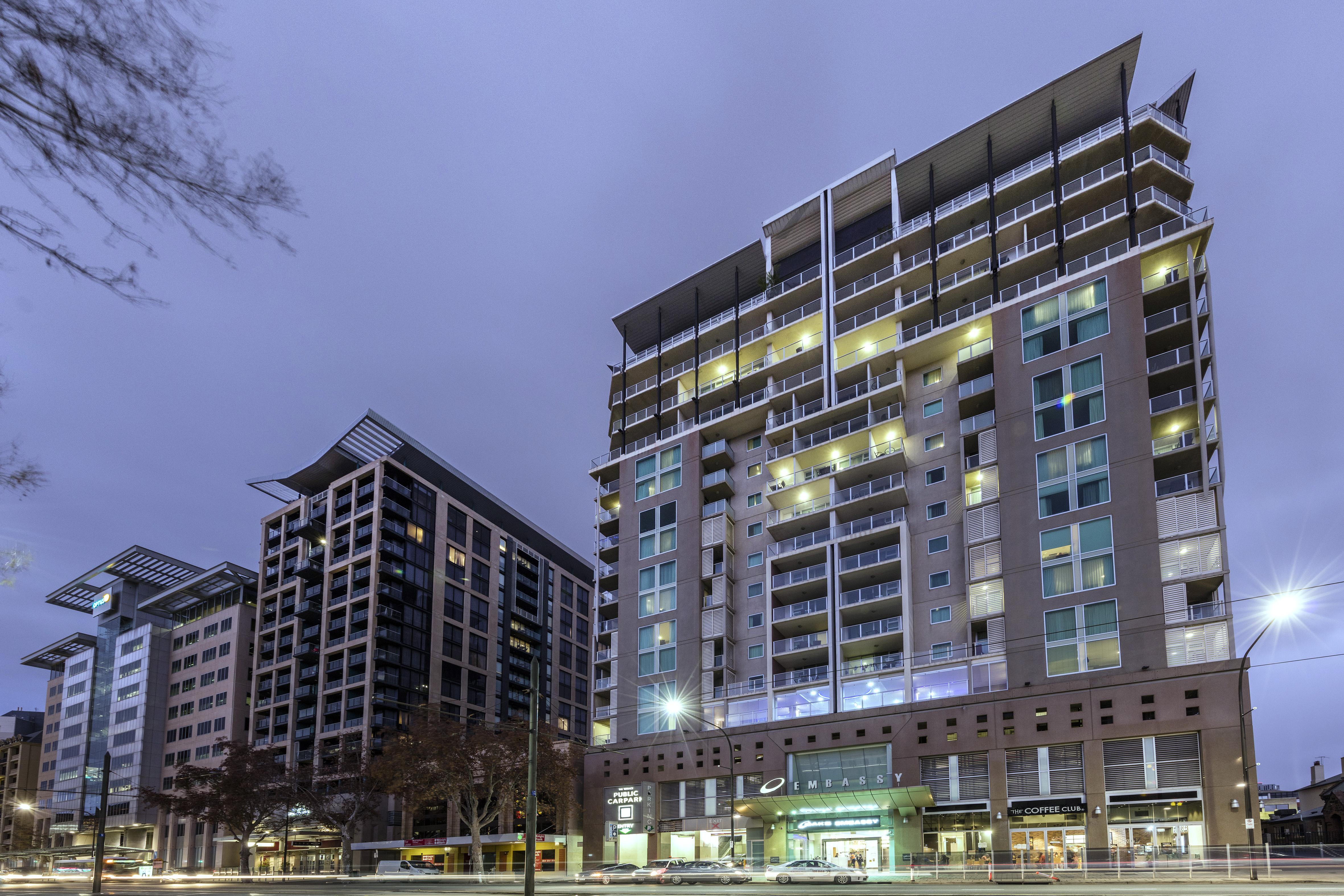 Oaks Adelaide Embassy Suites 外观 照片