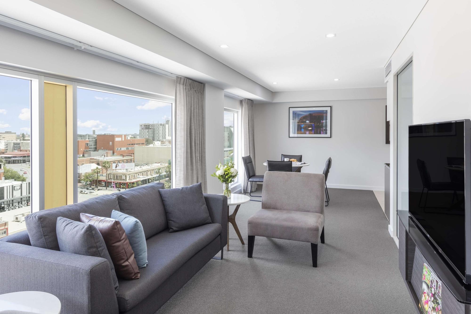 Oaks Adelaide Embassy Suites 外观 照片