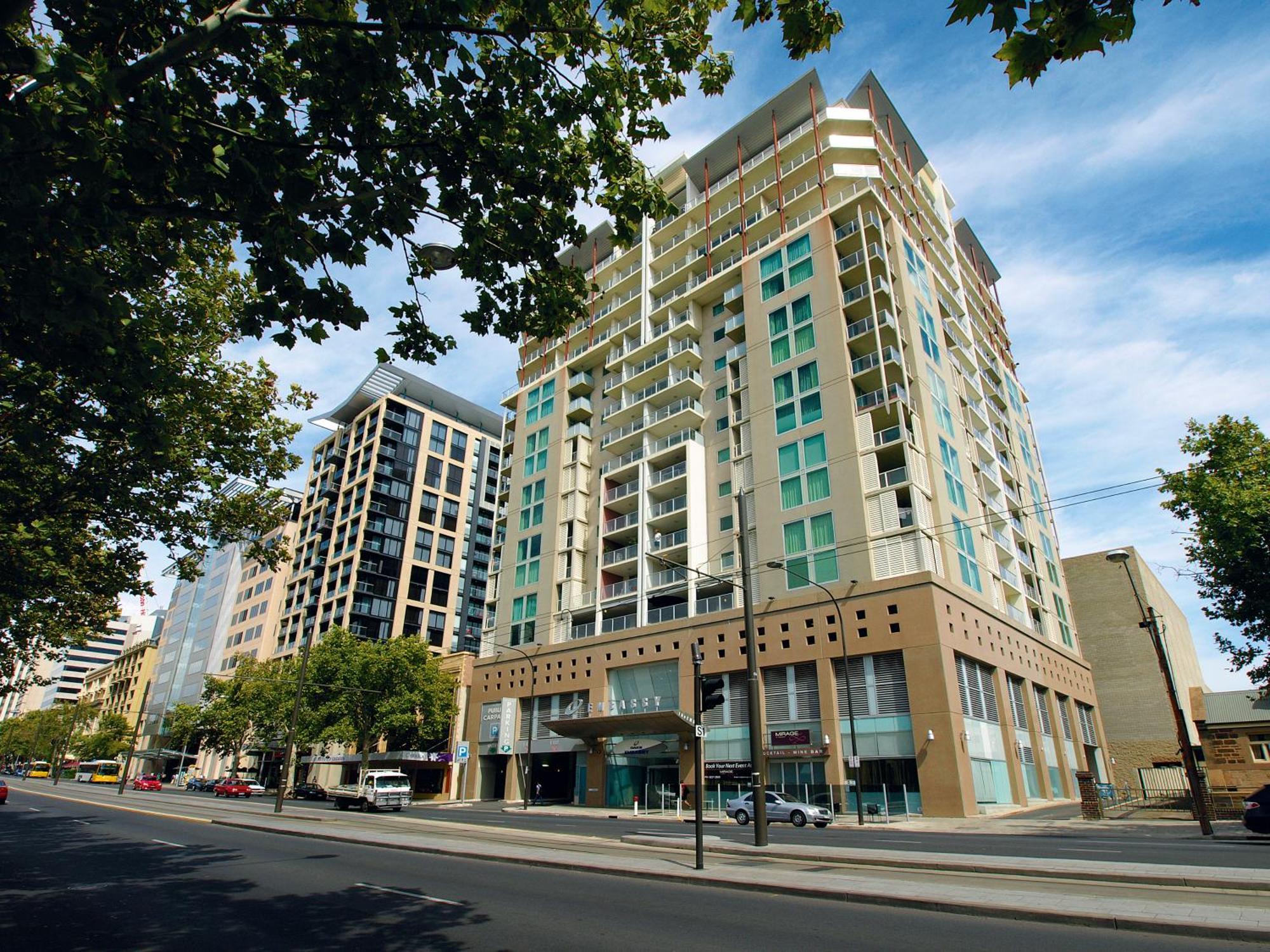 Oaks Adelaide Embassy Suites 外观 照片