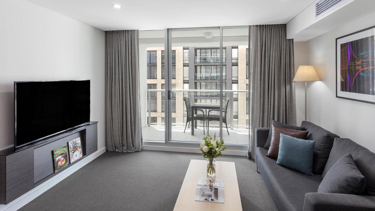 Oaks Adelaide Embassy Suites 外观 照片